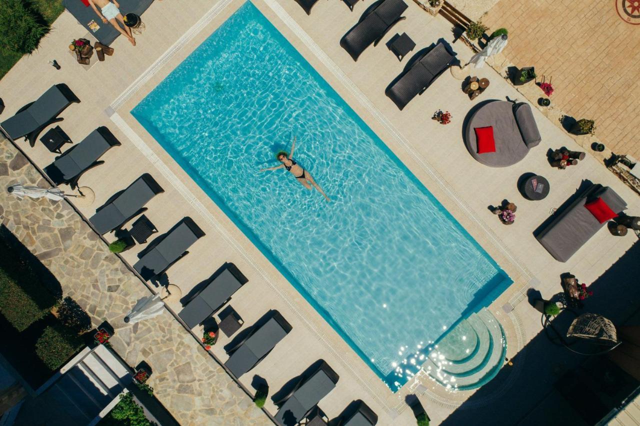 Villa Corali Apartments Sea Breath & Pool Amoudi Exterior photo