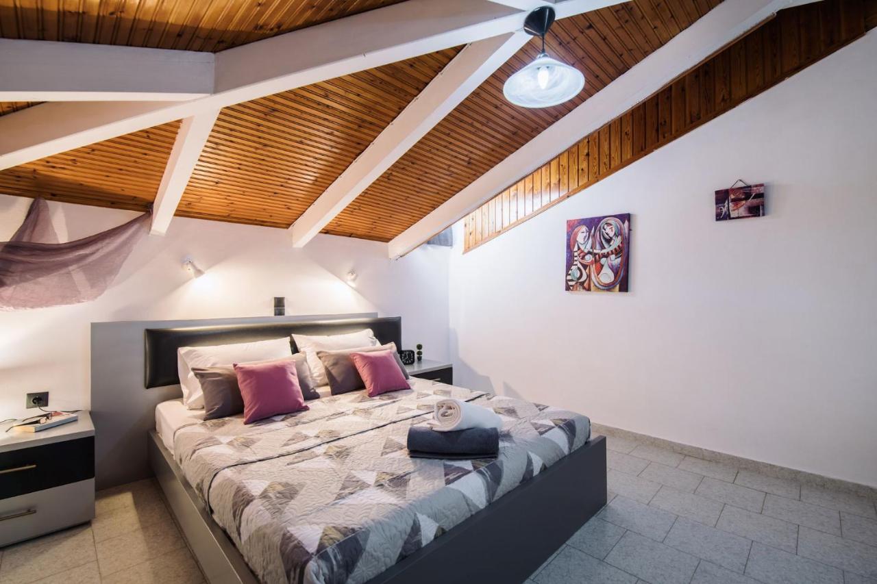 Villa Corali Apartments Sea Breath & Pool Amoudi Exterior photo