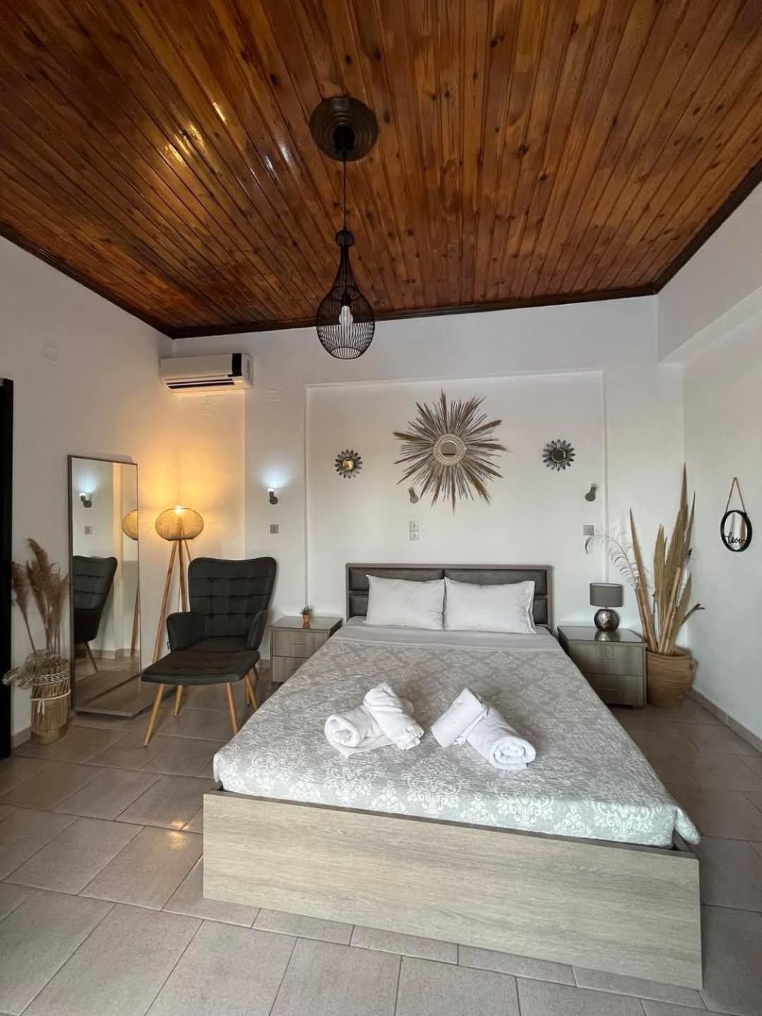 Villa Corali Apartments Sea Breath & Pool Amoudi Exterior photo
